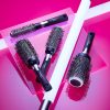 BaByliss PRO Perie rotundă ceramică 42 mm pentru un păr strălucitor.