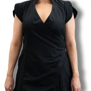   Uniformă cosmetică mărimea 38 (neagră) - Eleganță și confort pentru profesioniști