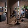 Scaun de frizerie Hair Custom Gold King, confort și stil pentru tunsori perfecte.