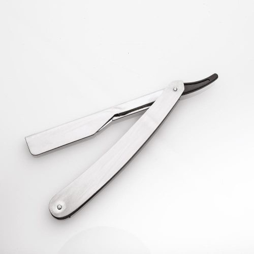 Razor Classic Steel: Eleganță și precizie pentru un bărbierit impecabil.