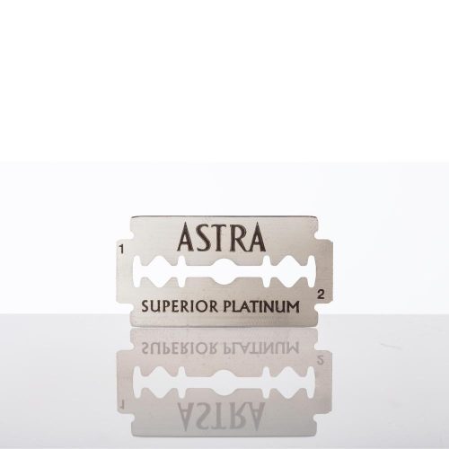 Pangă Astra Superior Platinum - precizie și confort la bărbierit.